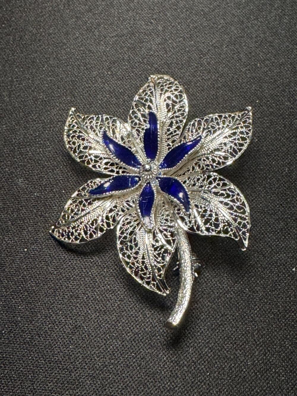Vintage Sterling Van Lou Filigree Flower Brooch Blue Enamel Accents